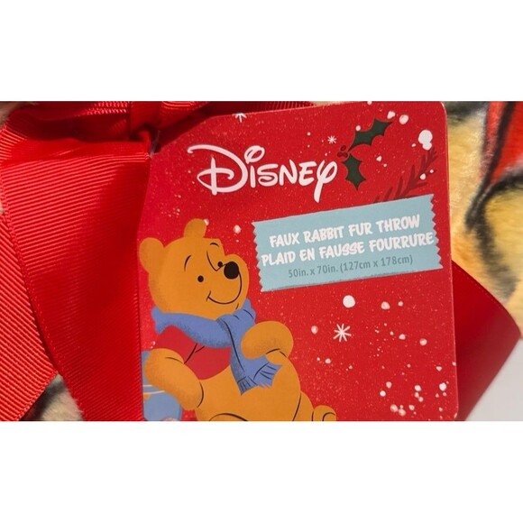 Disney Winnie The Pooh & Friends Light Brown Christmas Throw - Picture 2 of 4